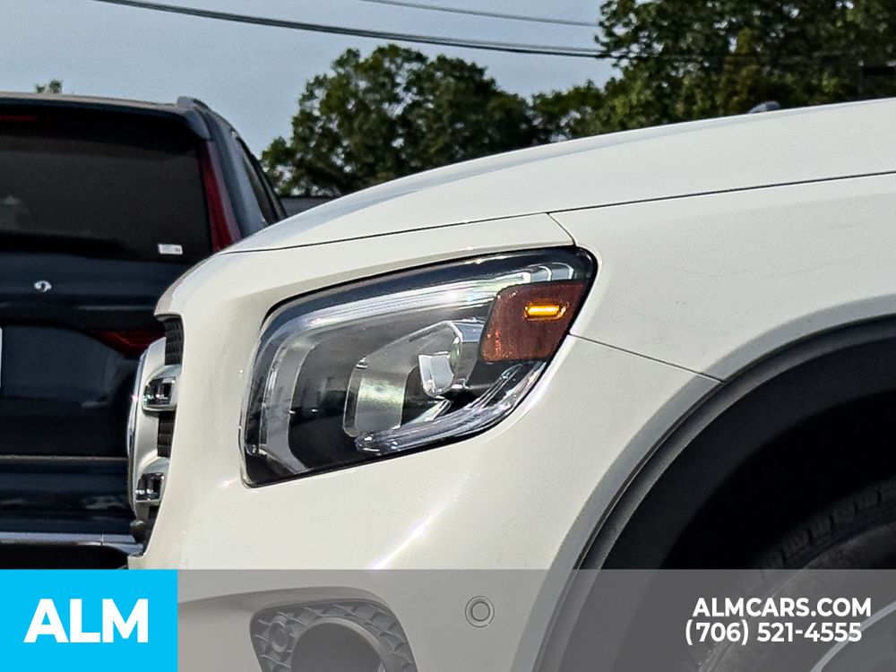 Used 2022 Polar White Mercedes-Benz GLB 250 image 10