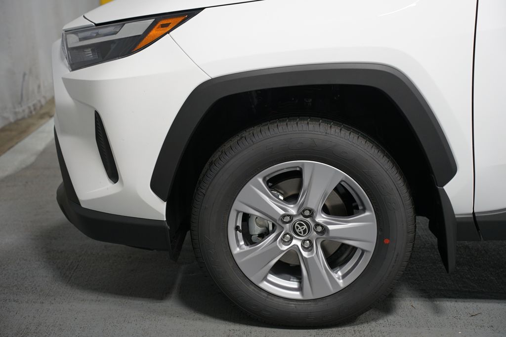 Thumbnail: 2025 Toyota RAV4 - 5