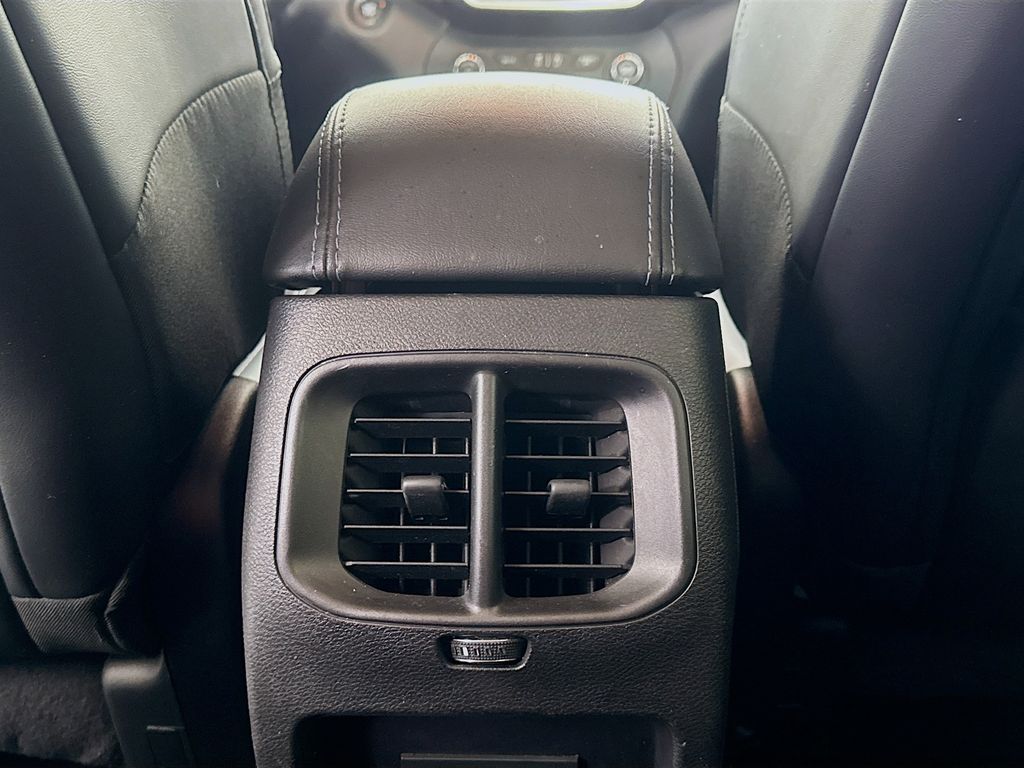 Used Car 2021 Jeep Cherokee  Latitude Plus For Sale Under $20,000 In Austin, Texas