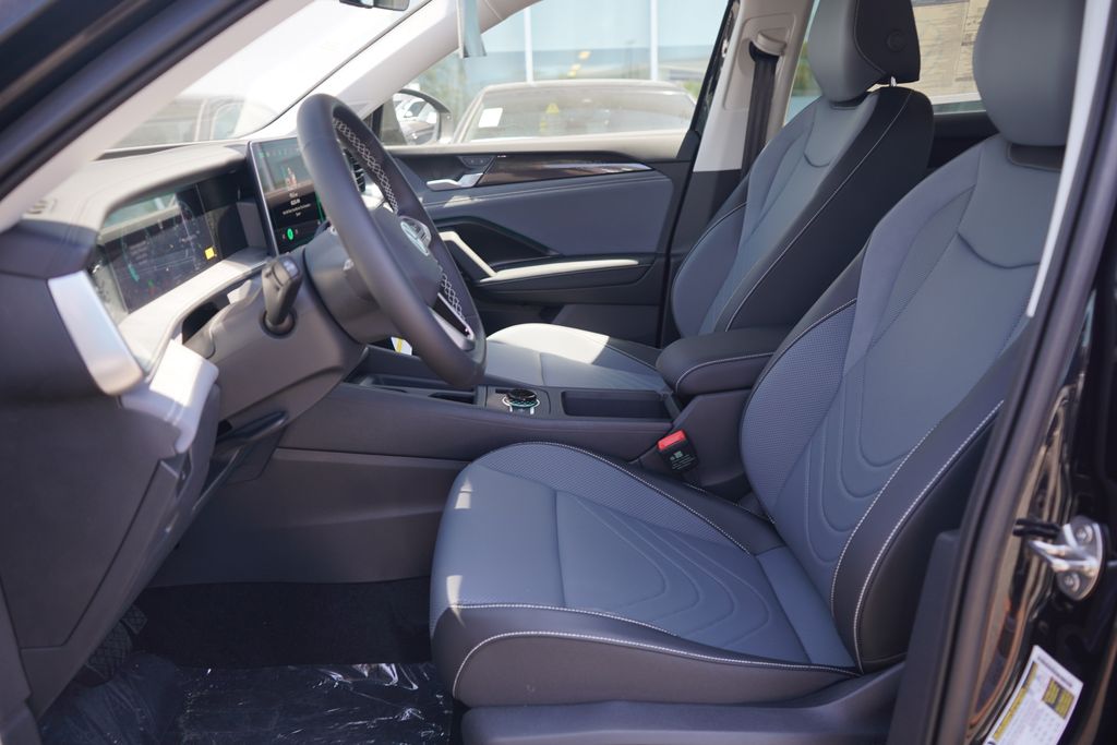 Thumbnail: 2025 Volkswagen Tiguan - 6