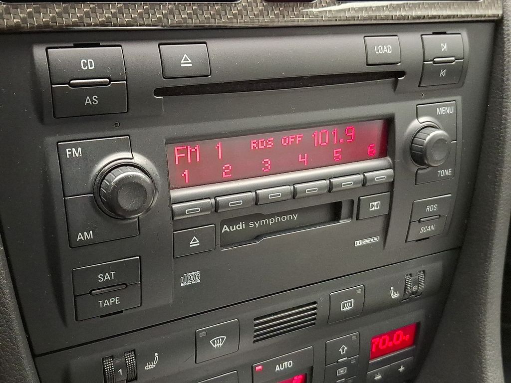 Thumbnail: 2003 Audi RS 6 - 19