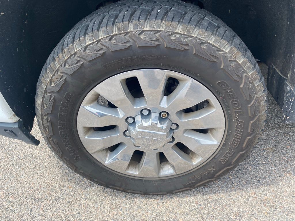 Used 2020 White GMC Denali image 14