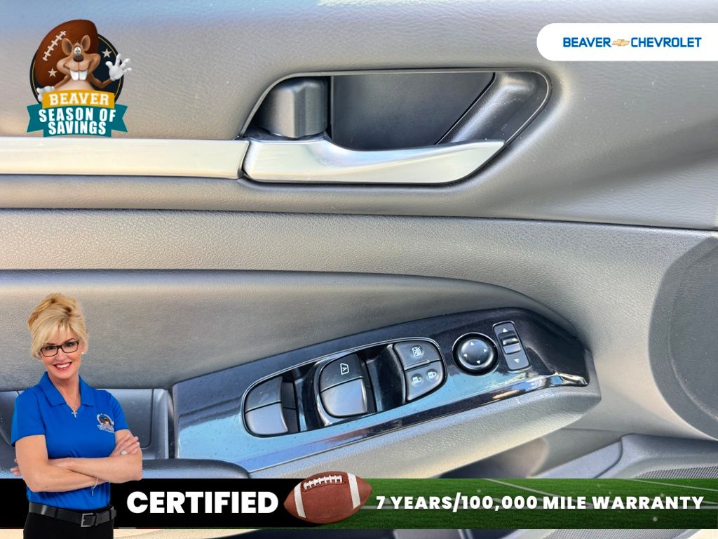 Used 2023 Nissan Altima Sedan
