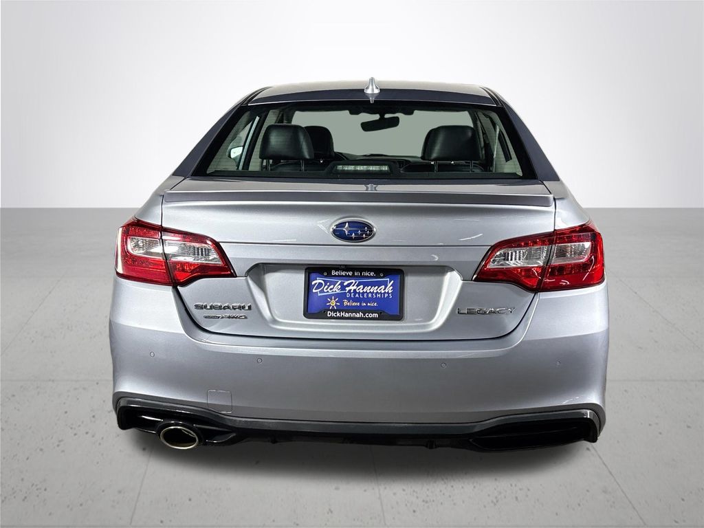 2018 Subaru Legacy 2.5i