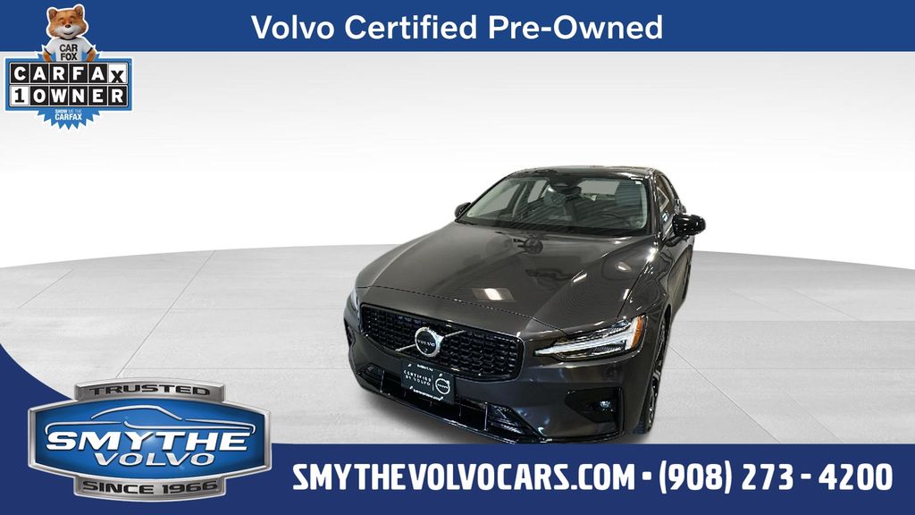  2024 Volvo S60 B5 Plus Dark Theme AWD   