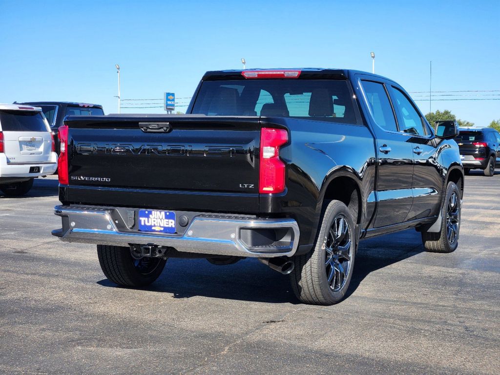 2025 Chevrolet Silverado 1500 LTZ 3