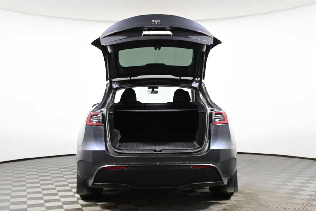 2023 Tesla Model Y Long Range 26