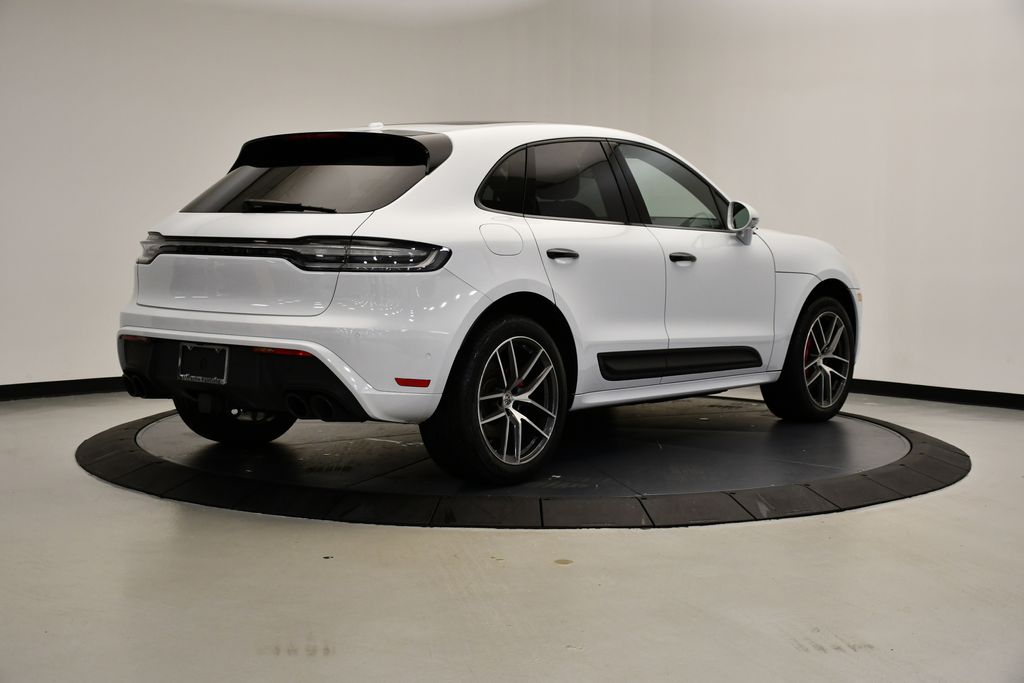 2022 Porsche Macan S 5