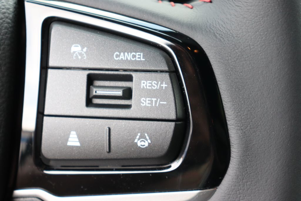 Thumbnail: 2026 Honda Odyssey - 32