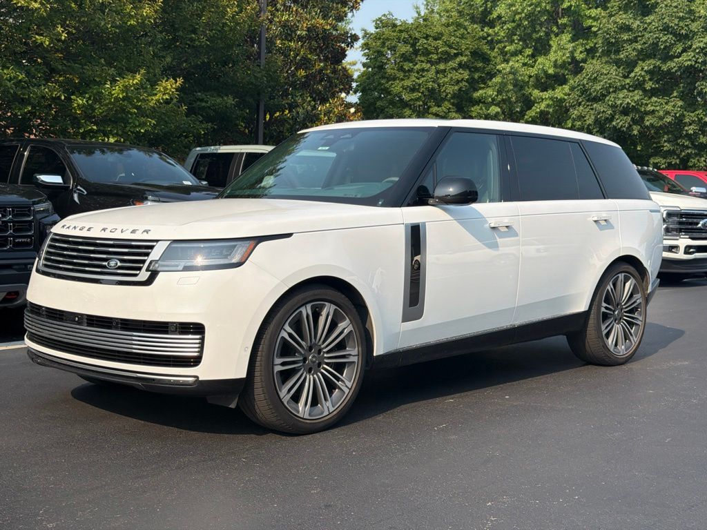 White Pearl 2024 Land Rover Range Rover SUV / Crossover All-Wheel Drive 8-Speed Automatic
