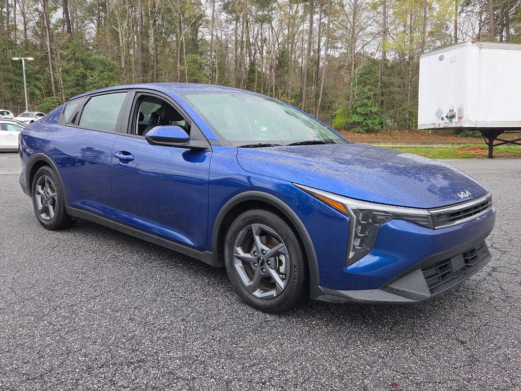 2025 Kia K4 LXS