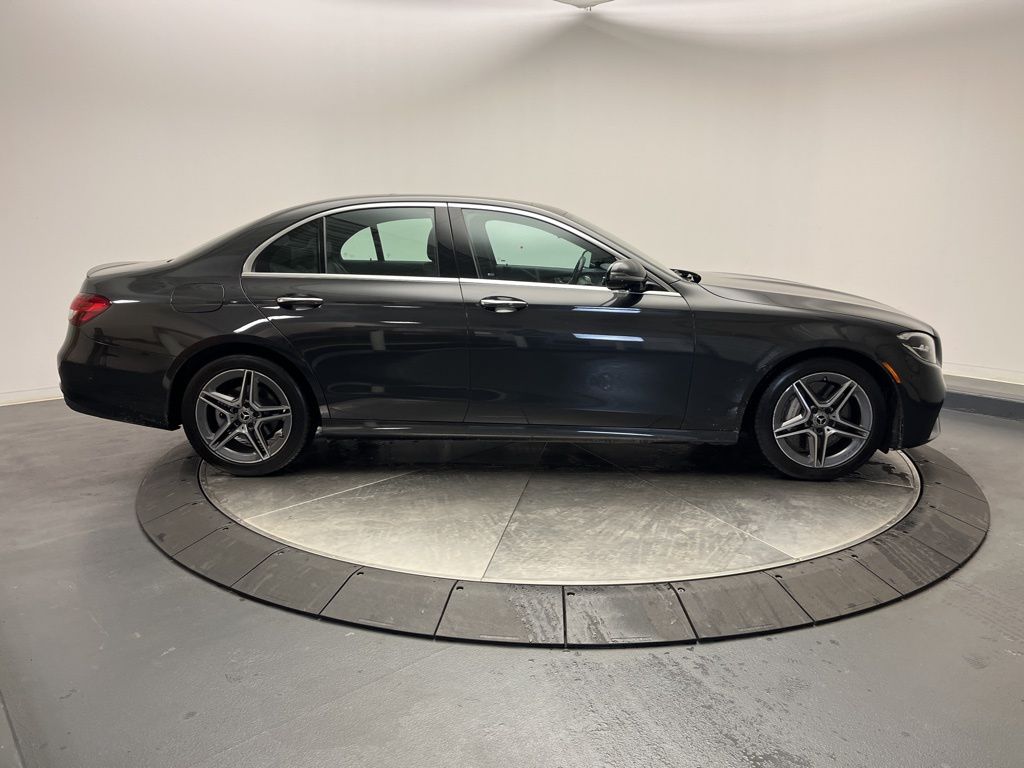 Thumbnail: 2023 Mercedes-Benz E-Class - 6