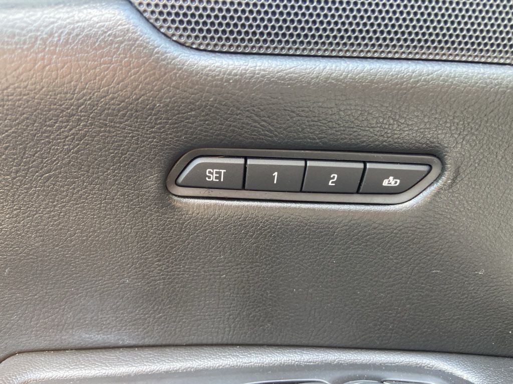 Thumbnail: 2018 Cadillac XT5 - 18