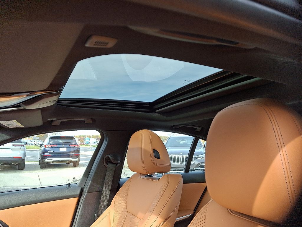 Thumbnail: 2023 BMW 3 Series - 15