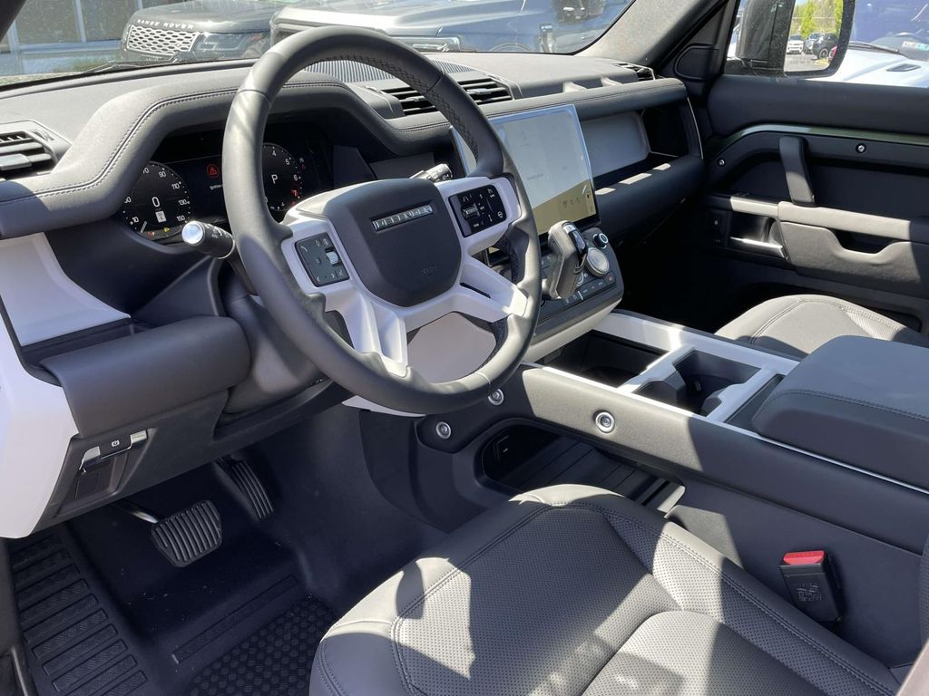 New 2026 Green Land Rover S image 13