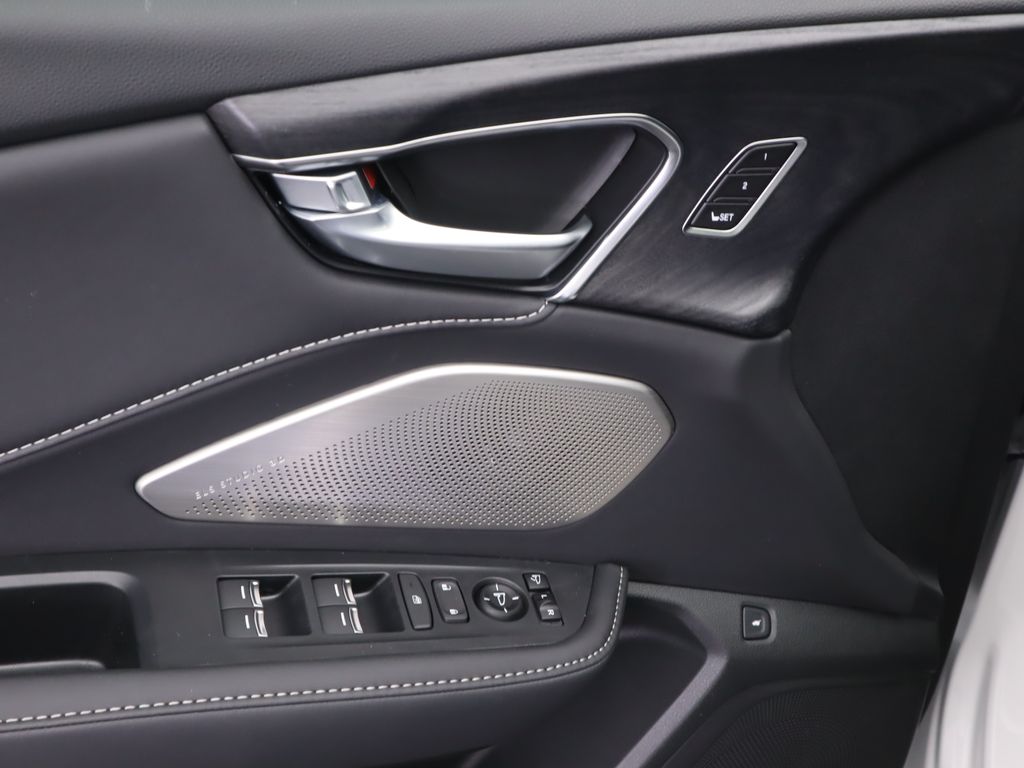 Thumbnail: 2026 Acura RDX - 25