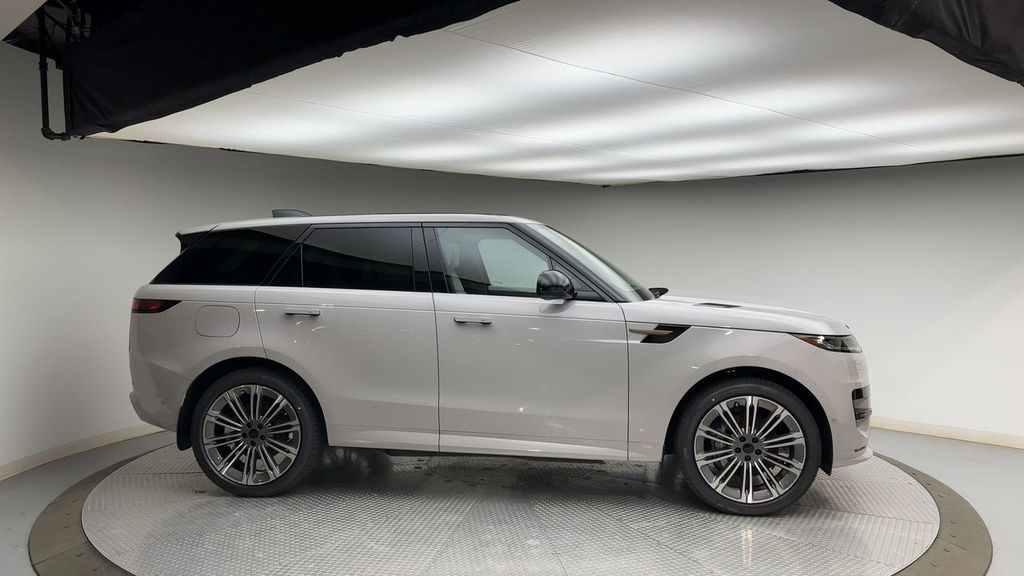 Thumbnail: 2026 Land Rover Range Rover Sport - 9
