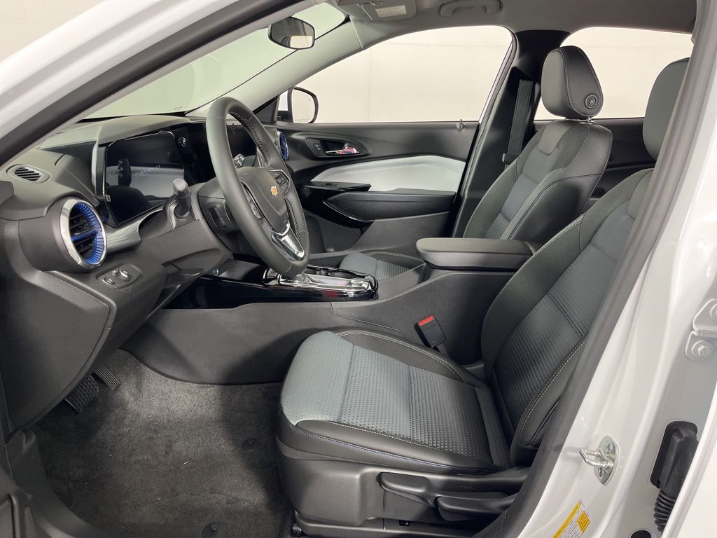 Thumbnail: 2026 Chevrolet Trax - 22