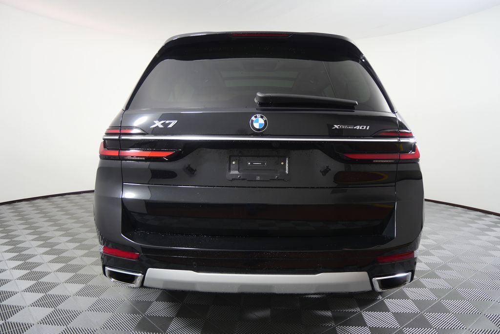 Thumbnail: 2024 BMW X7 - 4