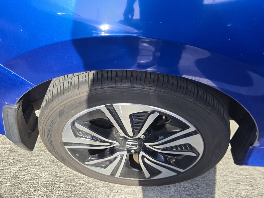 2017 Honda Civic - $13,998