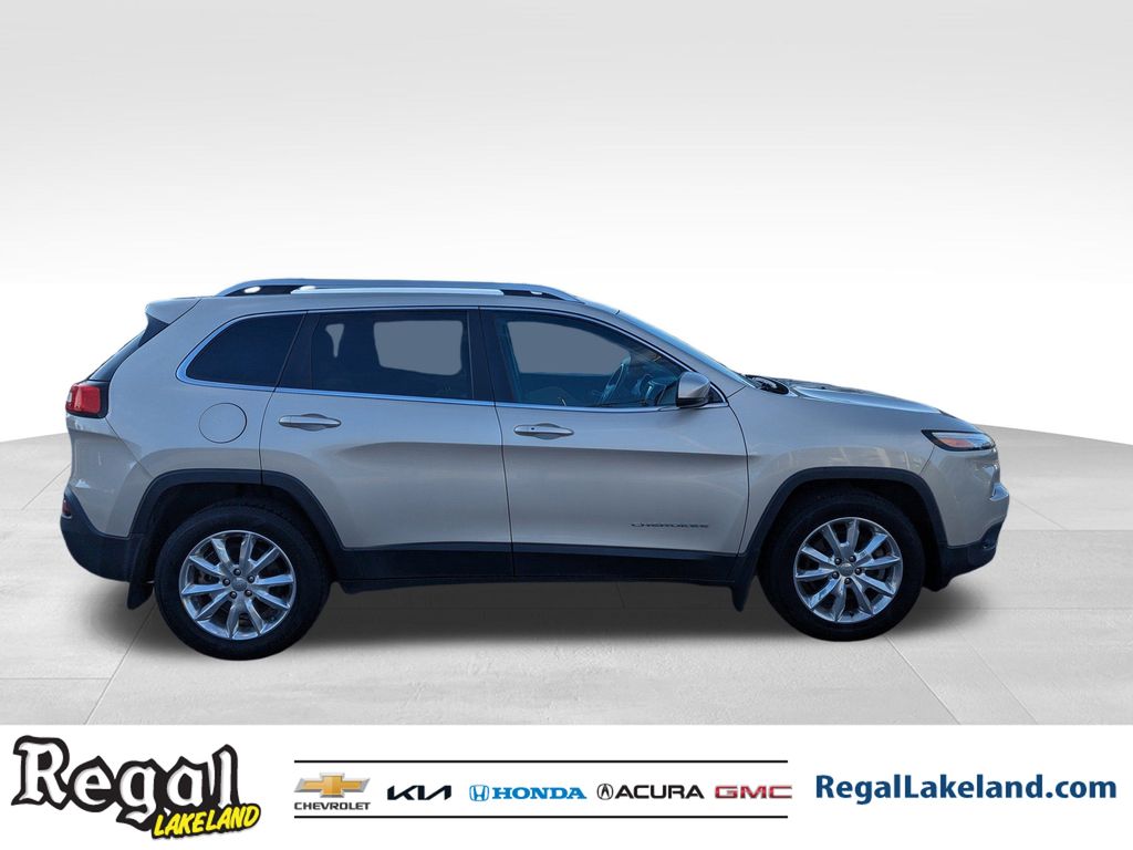 used 2015 Jeep Cherokee car, priced at $8,595