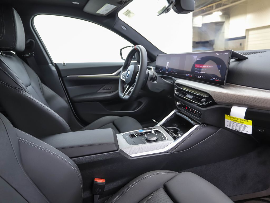 Thumbnail: 2025 BMW i4 - 29