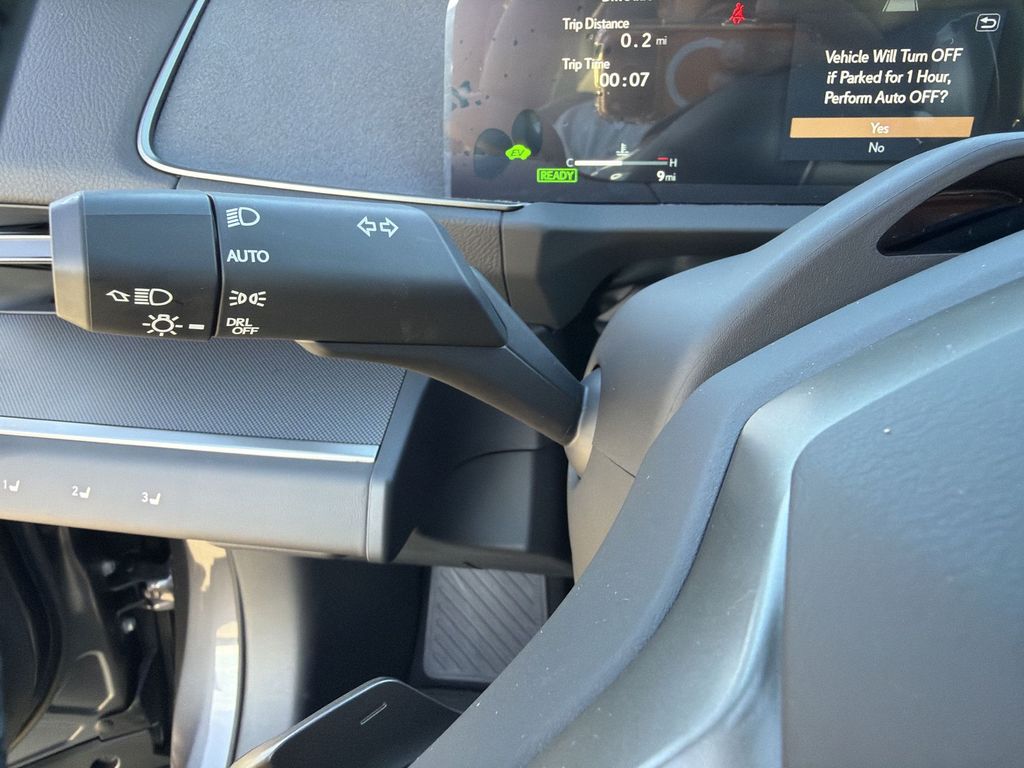 Thumbnail: 2026 Lexus ES - 28