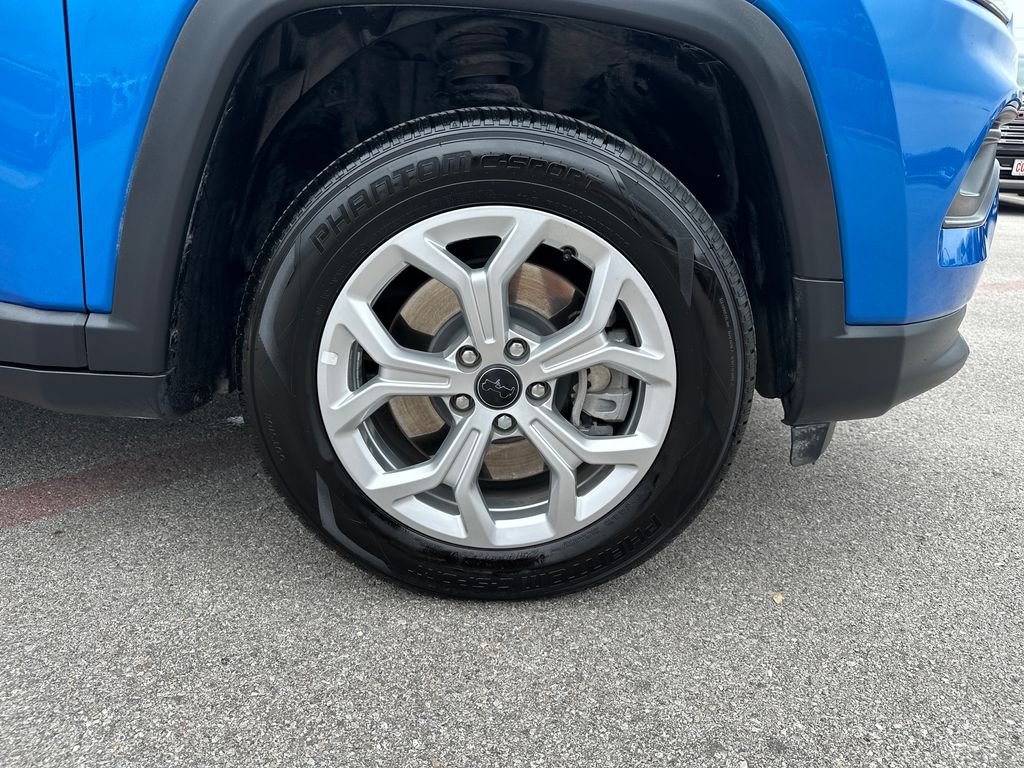 Used Car 2025 Jeep Compass  Latitude For Sale Under $25,000 In Austin, Texas