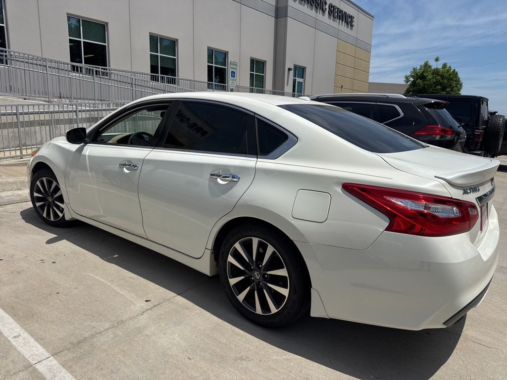 car-gallery-3