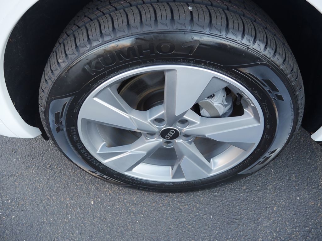 Thumbnail: 2023 Audi Q5 - 12