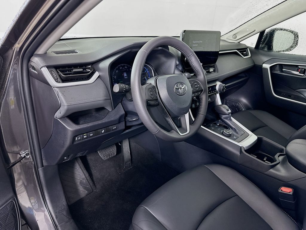 Thumbnail: 2024 Toyota RAV4 - 9