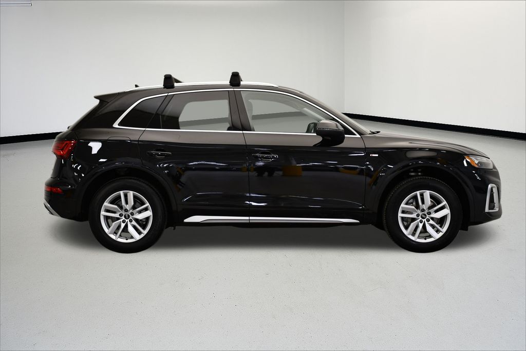 Thumbnail: 2023 Audi Q5 - 6