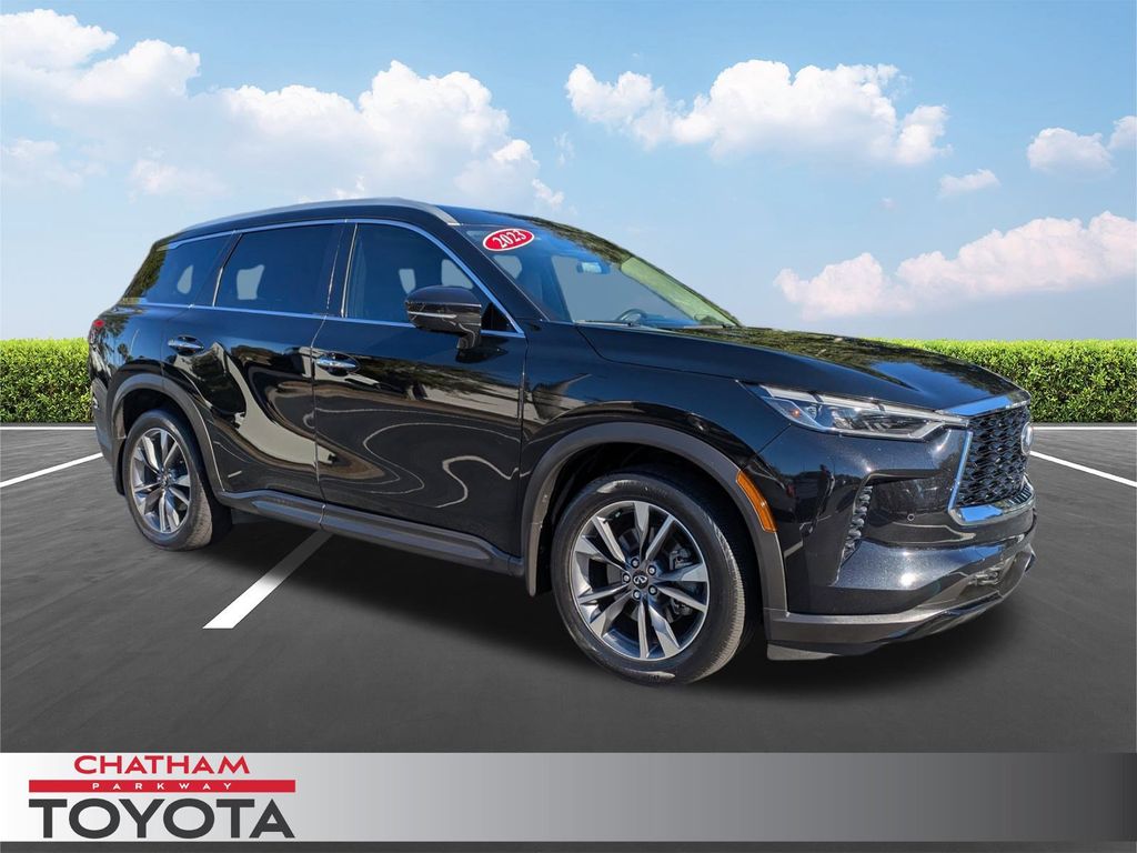2023 INFINITI QX60 LUXE's photo