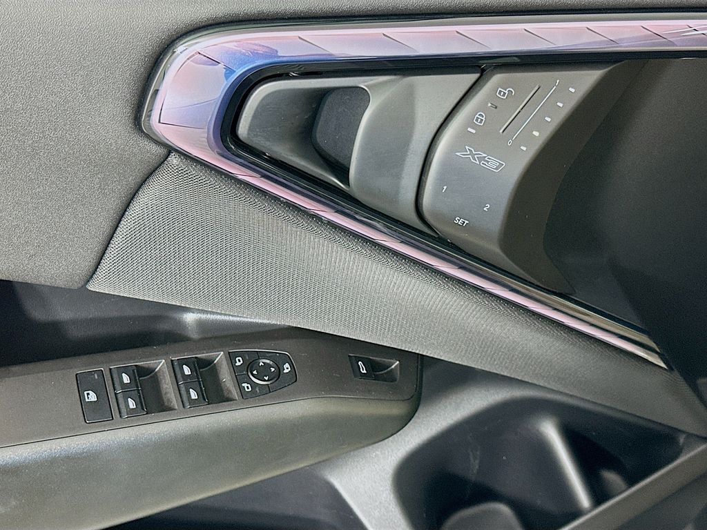 Thumbnail: 2025 BMW X3 - 17