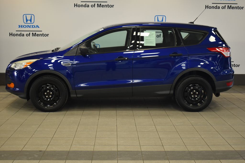 2014 Ford Escape S 2