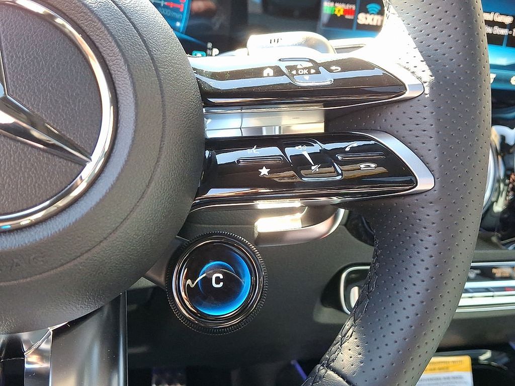 Thumbnail: 2025 Mercedes-Benz GLB - 17