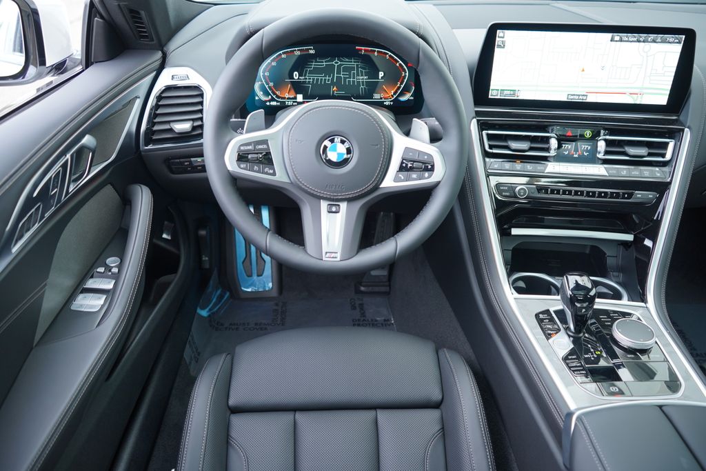 Thumbnail: 2026 BMW 8 Series - 15