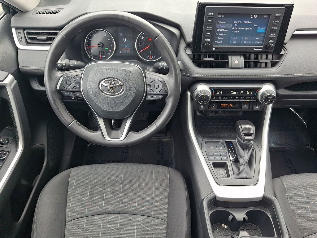 Thumbnail: 2020 Toyota RAV4 - 11