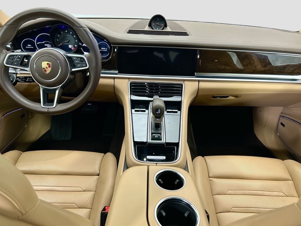 Thumbnail: 2019 Porsche Panamera - 16