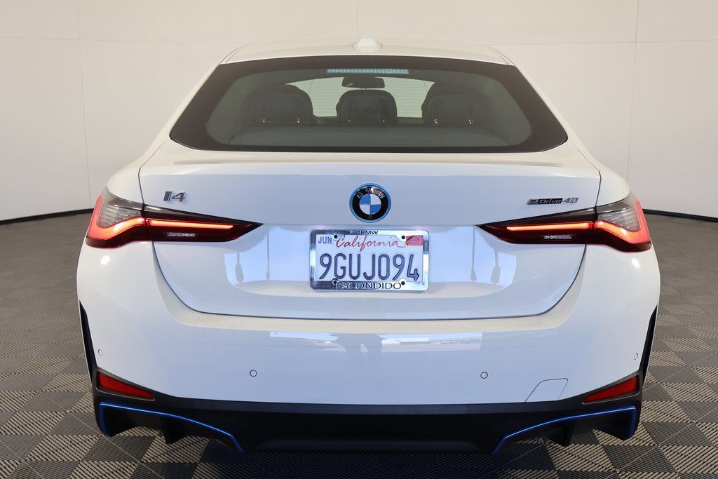 Thumbnail: 2023 BMW i4 - 5