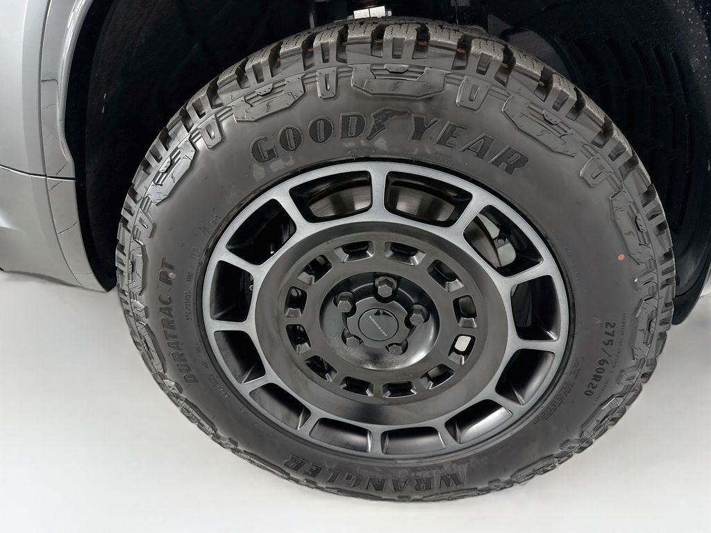 Thumbnail: 2026 Land Rover Defender - 32