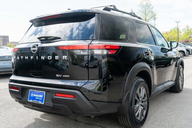 2022 Nissan Pathfinder SV - 5
