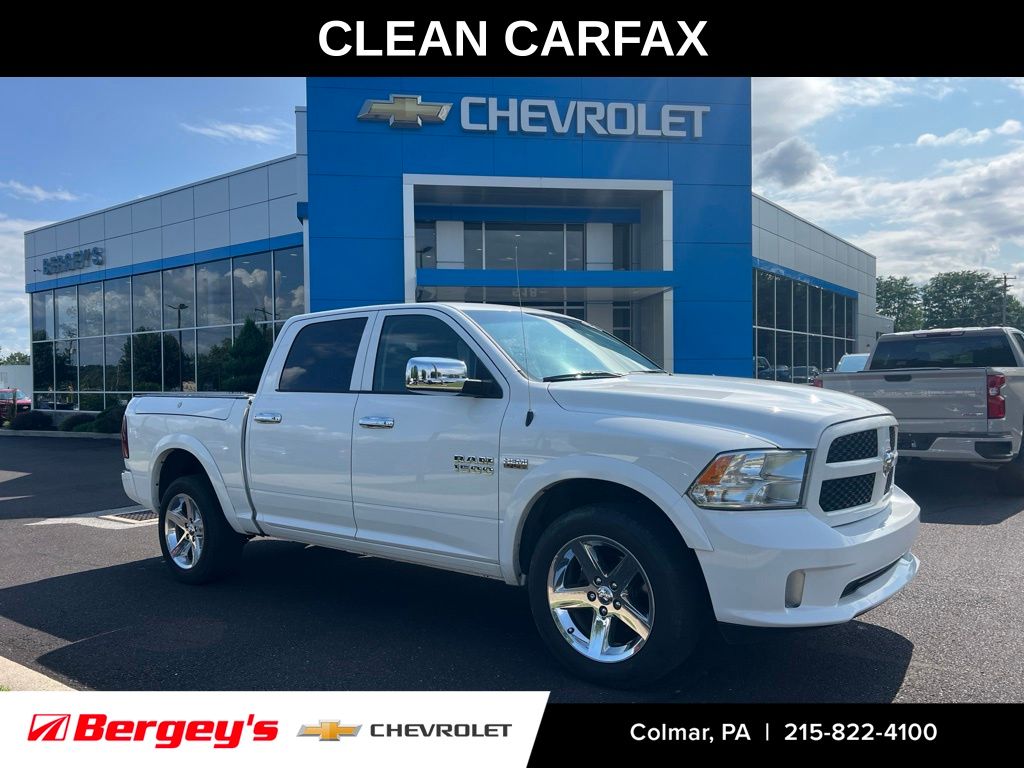 Bright White Clearcoat 2016 RAM 1500 Pickup Truck Four-Wheel Drive 8-Speed Automatic