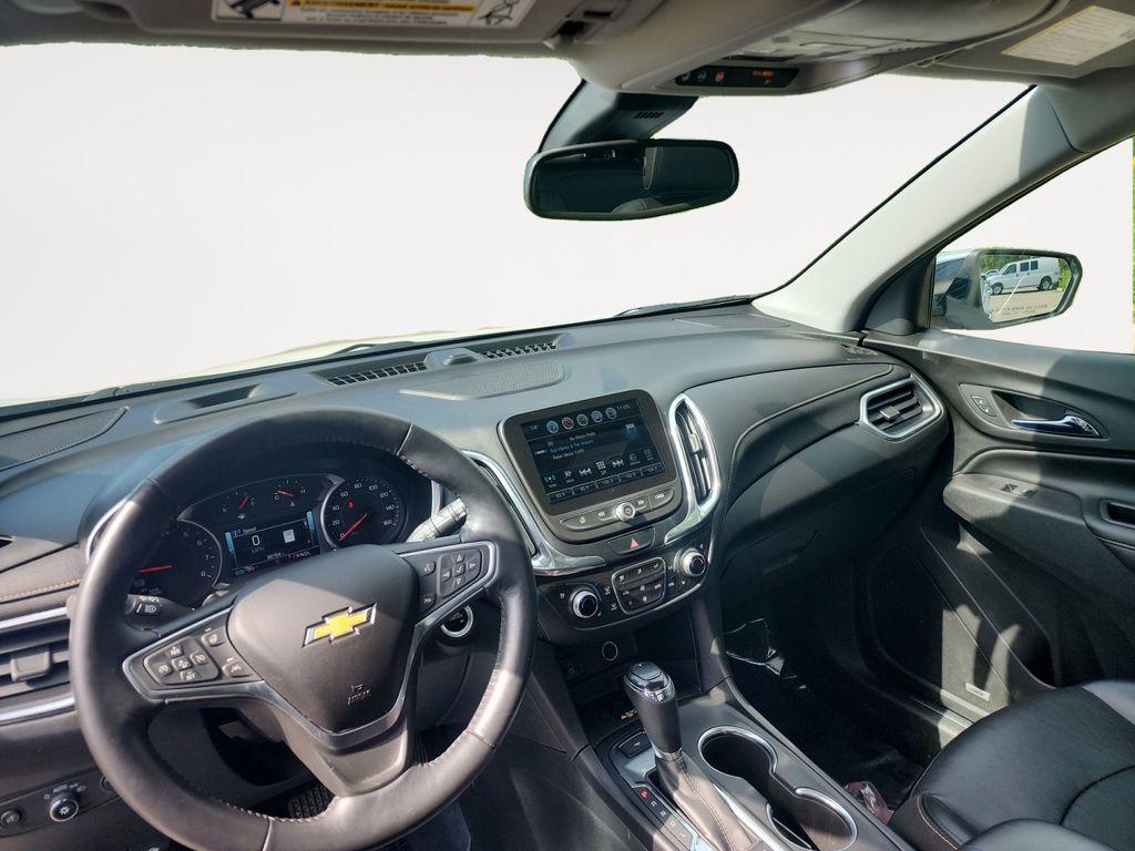 2018 Chevrolet Equinox Premier 10