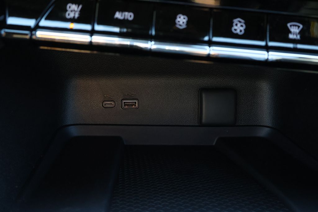 Thumbnail: 2026 Chevrolet Traverse - 31