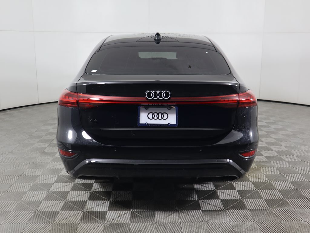 Thumbnail: 2025 Audi e-tron - 6