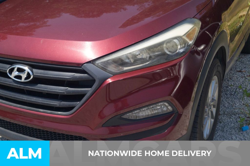 Used 2018 Red Hyundai SEL image 4