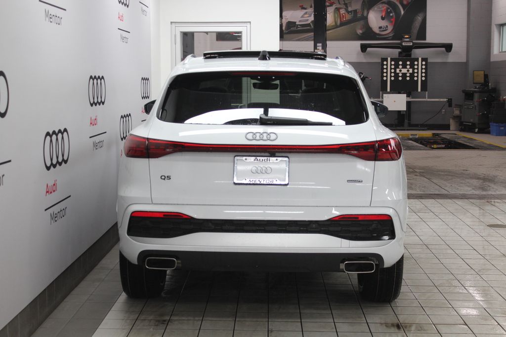 Thumbnail: 2025 Audi Q5 - 5