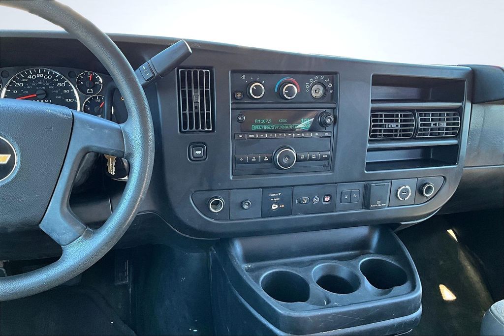 2019 Chevrolet Express 3500 LT - 5