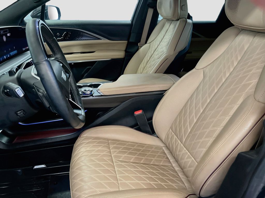 Used 2026 Green Cadillac Signature Luxury image 22
